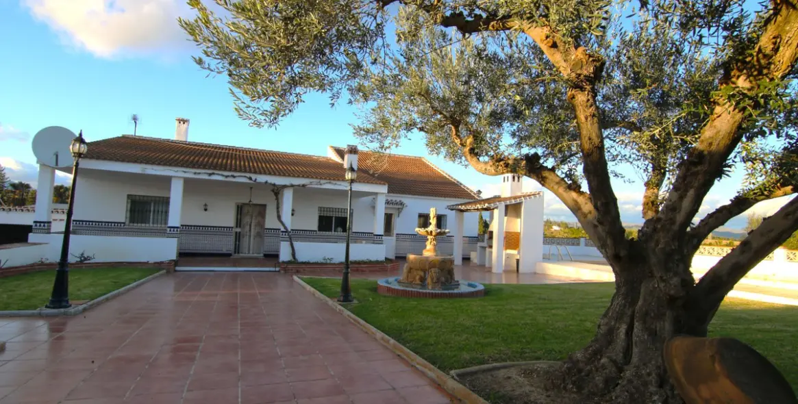 Sale of detached villa in Alhaurín el Grande 21