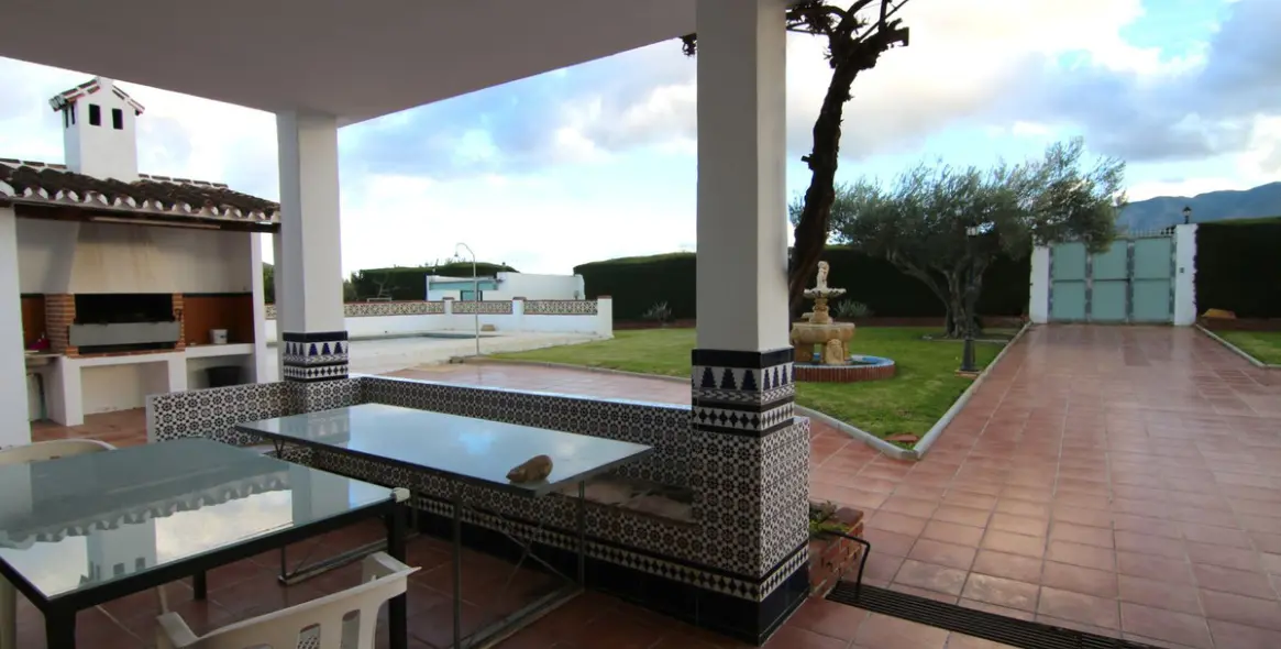 Sale of detached villa in Alhaurín el Grande 24