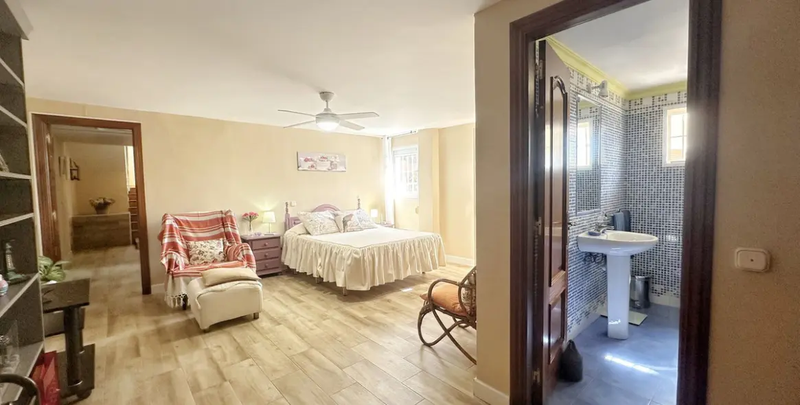 Venta de villa independiente en Rincón de la Victoria 20