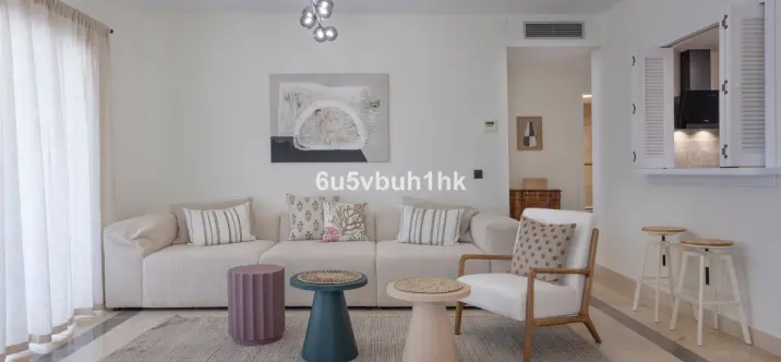 Sale of middle floor apartment in Estepona 4