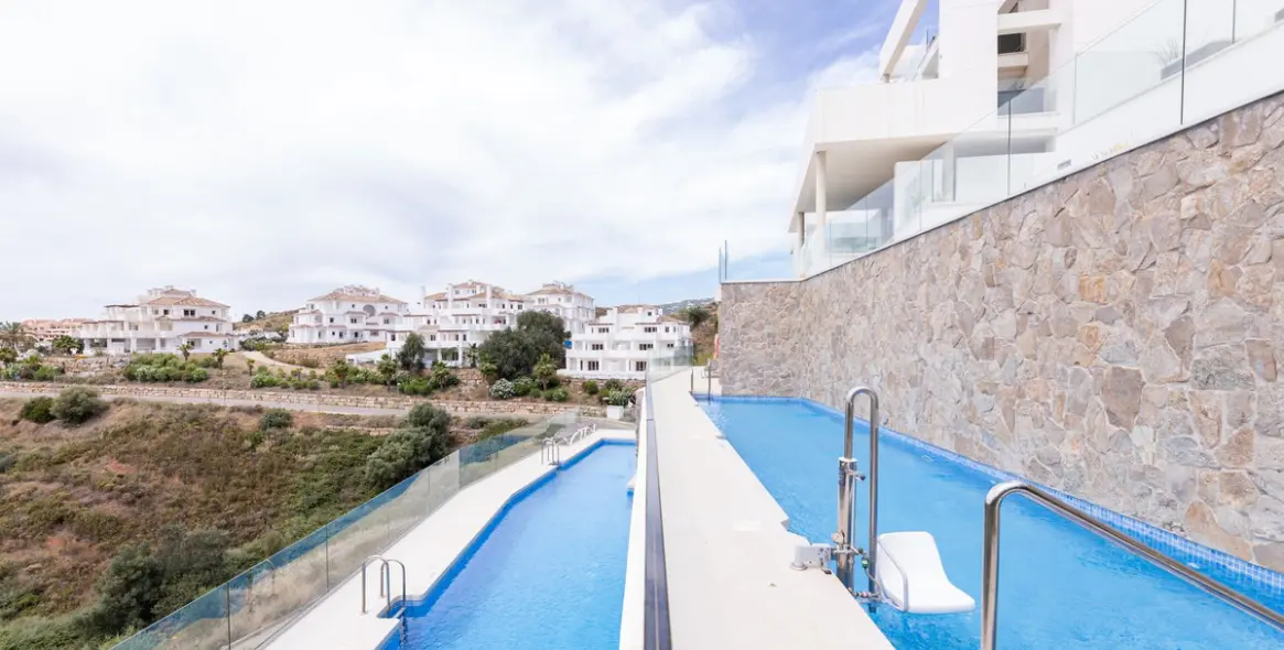 Venta de ático en Nueva Andalucía 9