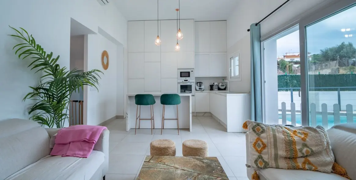 Venta de villa independiente en Málaga Este 4