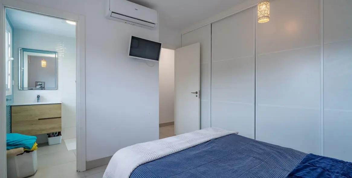 Venta de villa independiente en Málaga Este 11