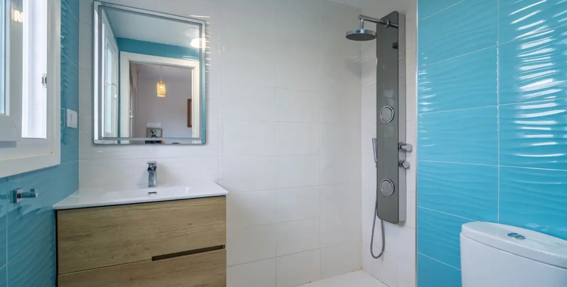 Venta de villa independiente en Málaga Este 12