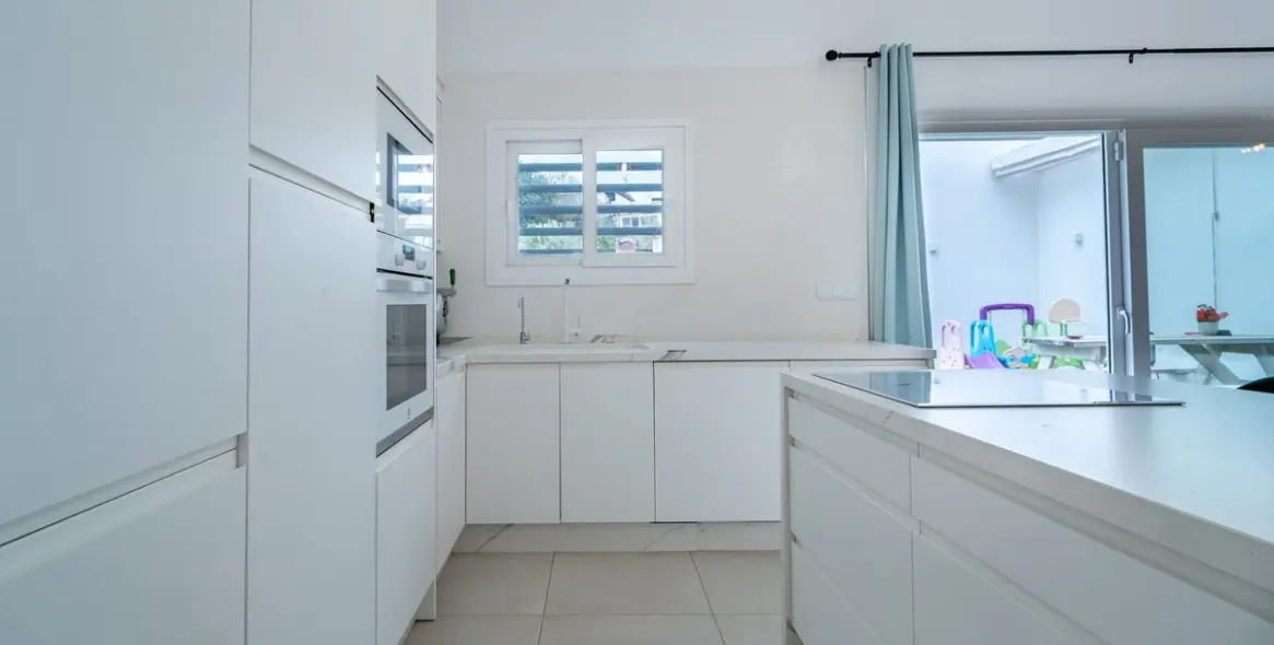 Venta de villa independiente en El Candado 7