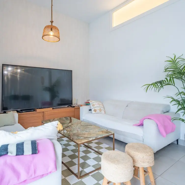 Sale of detached villa in El Candado