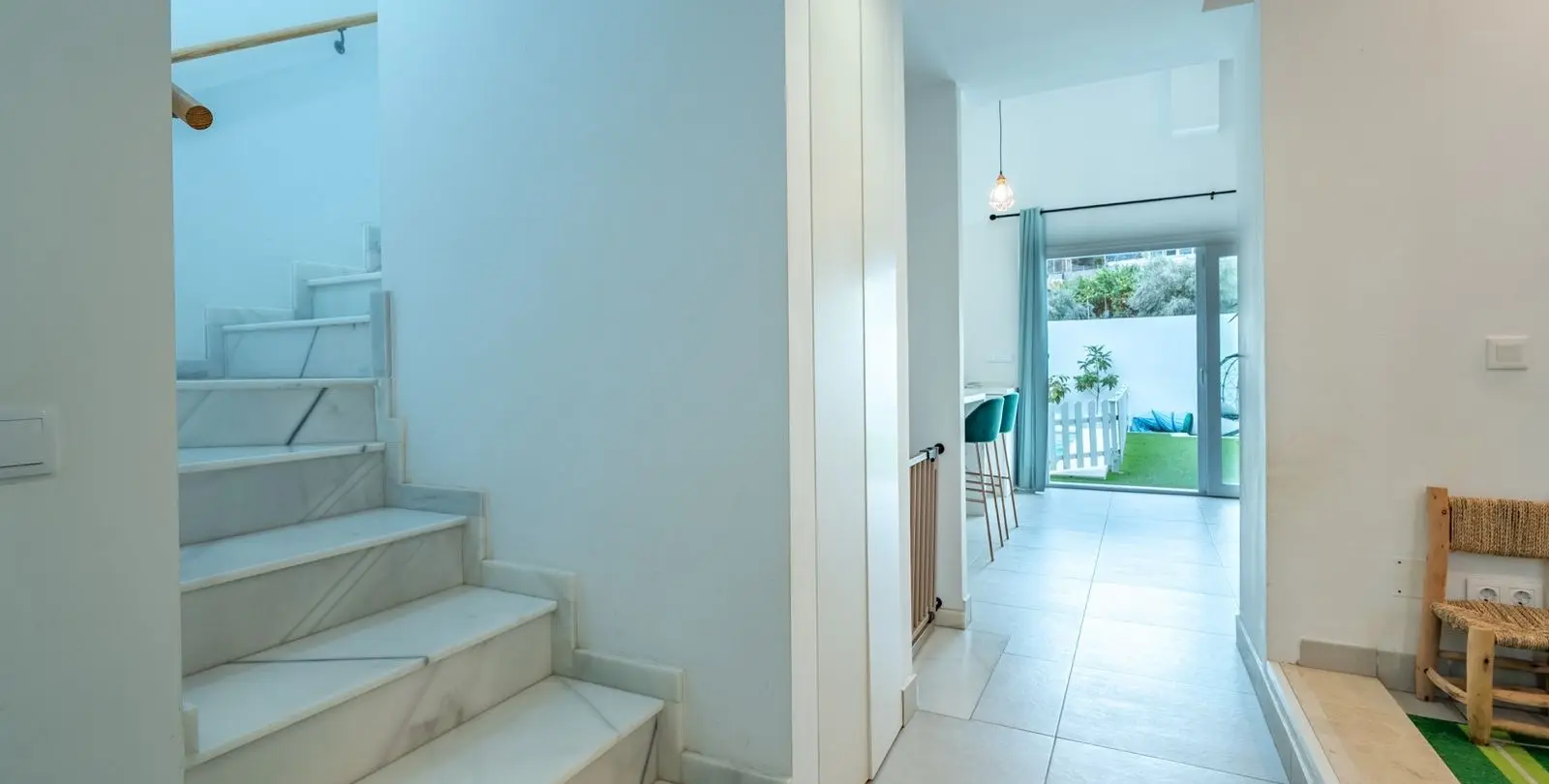 Sale of detached villa in El Candado 19