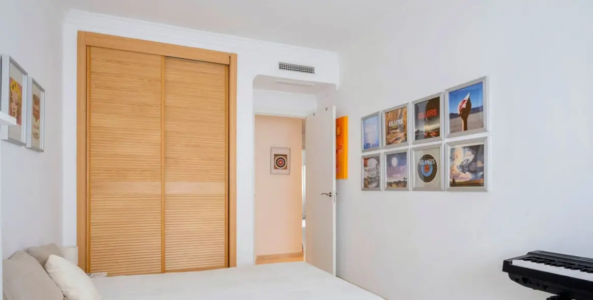 Venta de apartamento en planta media en Marbella 15