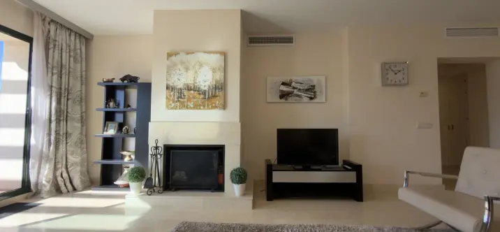 Venta de ático dúplex en Benahavís 1