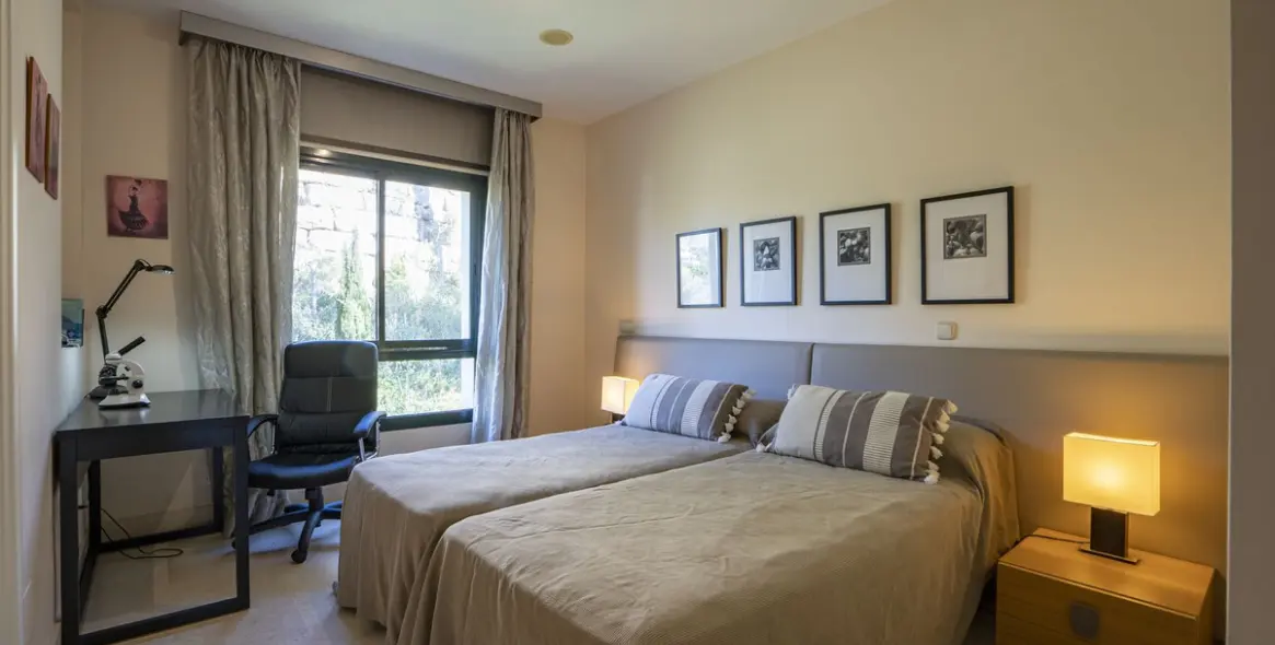 Venta de ático dúplex en Benahavís 7