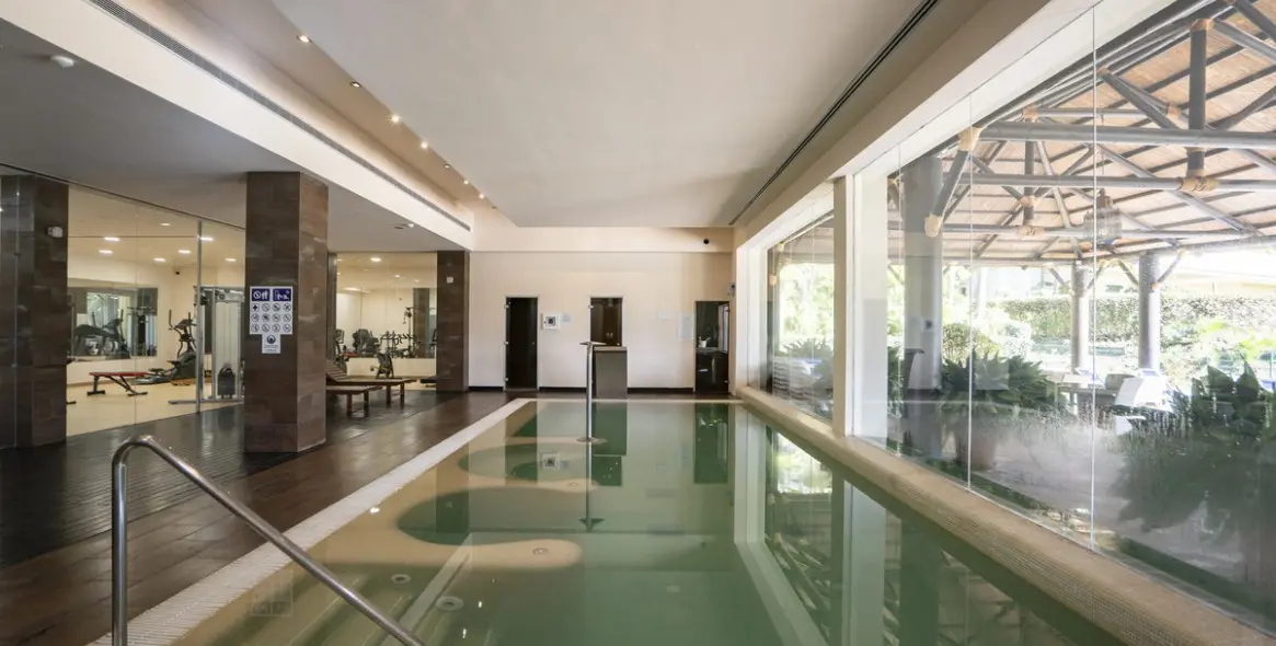 Venta de ático dúplex en Benahavís 9