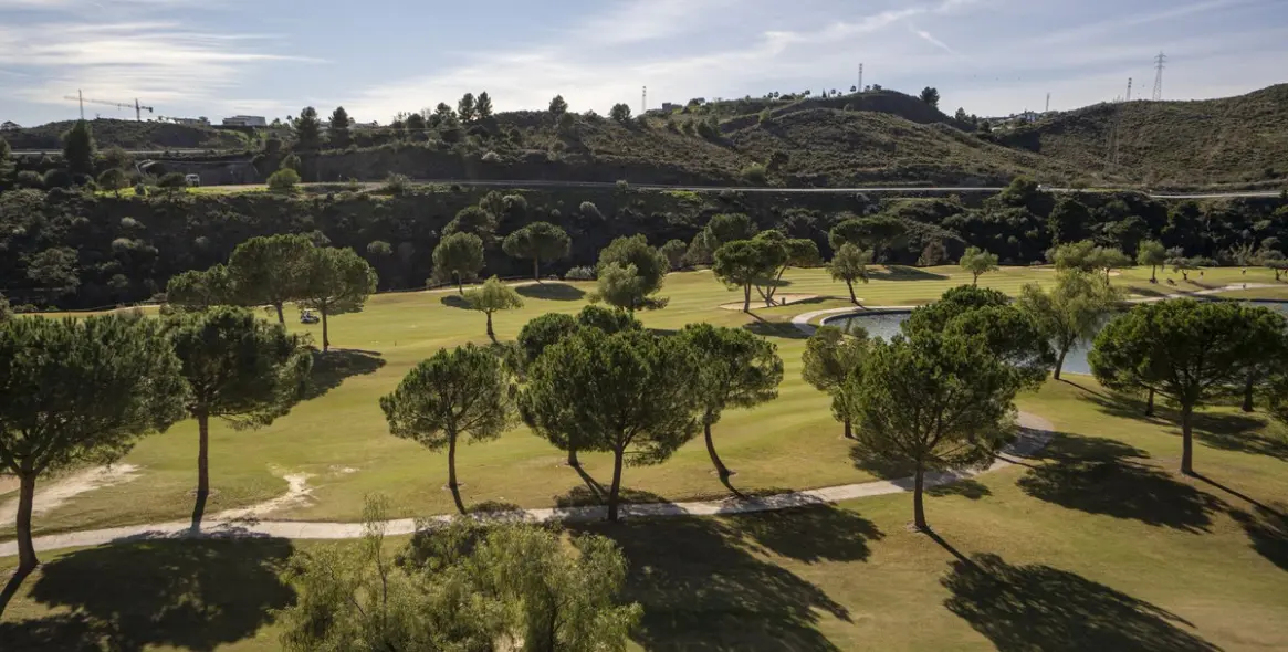 Sale of penthouse duplex in Benahavís 27