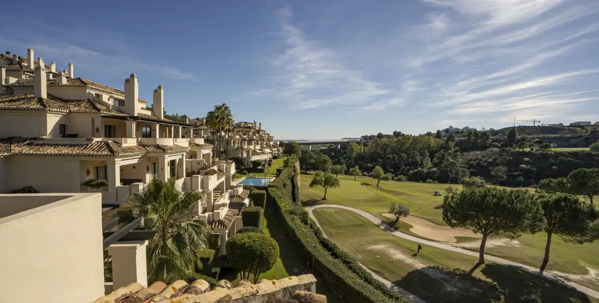 Sale of penthouse duplex in Benahavís 28