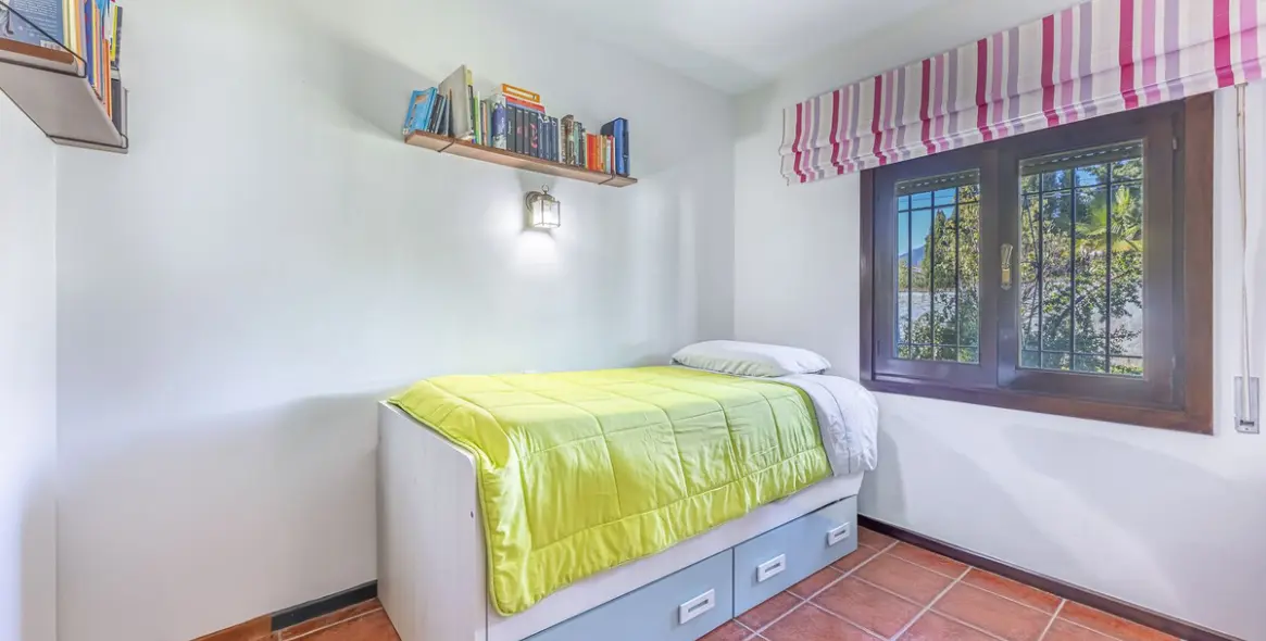 Venta de villa independiente en Guadalmina Alta 17