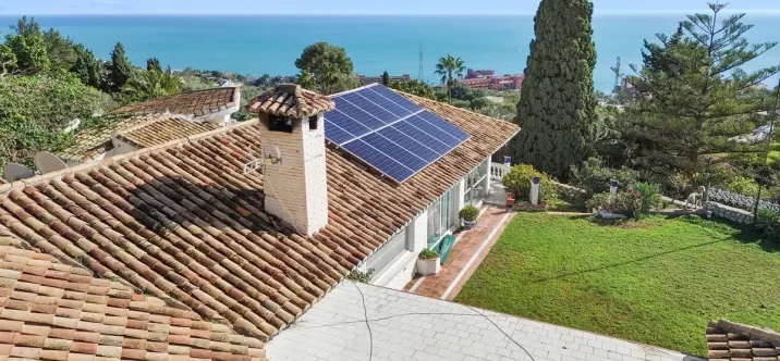 Venta de villa independiente en Benalmadena 1