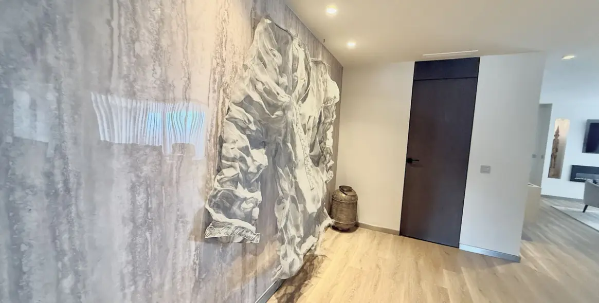 Venta de apartamento en planta media en Puerto Banús 6