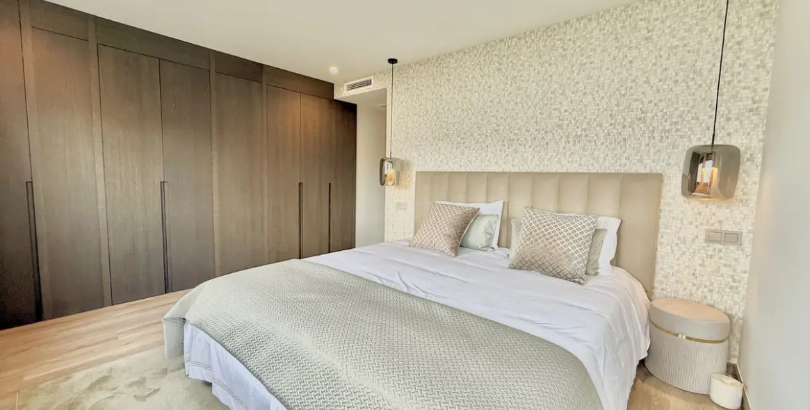 Продажа апартаментов на среднем этаже в Puerto Banús 23