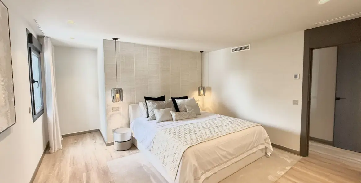 Продажа апартаментов на среднем этаже в Puerto Banús 26