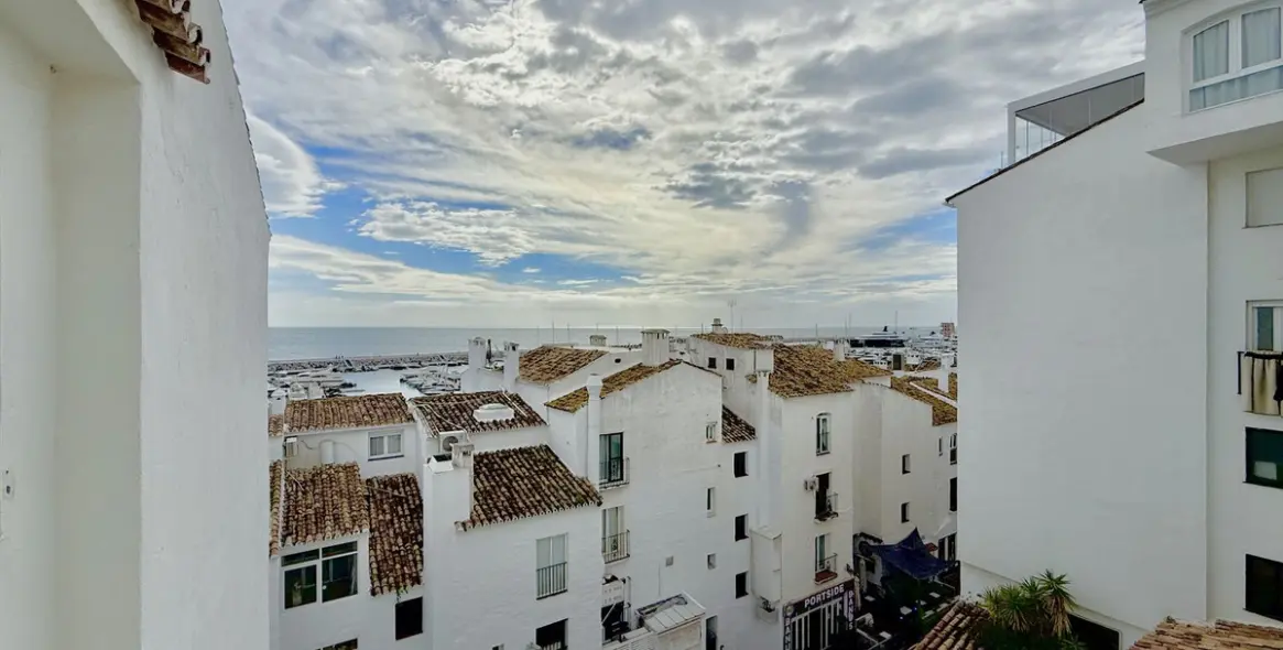 Продажа апартаментов на среднем этаже в Puerto Banús 29