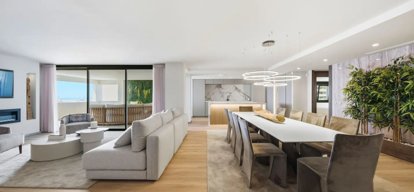 Продажа апартаментов на среднем этаже в Puerto Banús 0