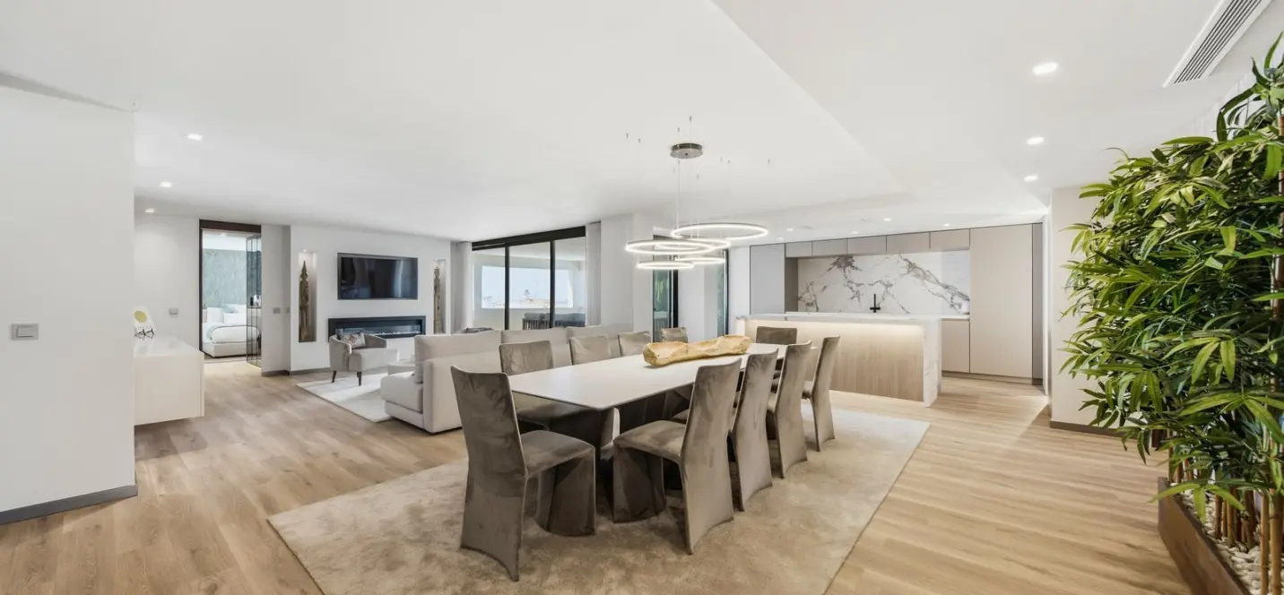 Продажа апартаментов на среднем этаже в Puerto Banús 1