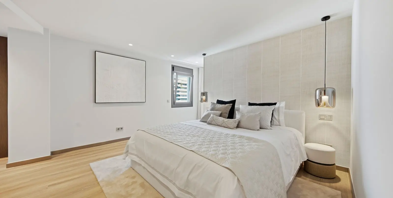 Venta de apartamento en planta media en Puerto Banús 10