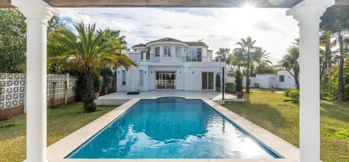 Venta de villa independiente en Marbesa 0