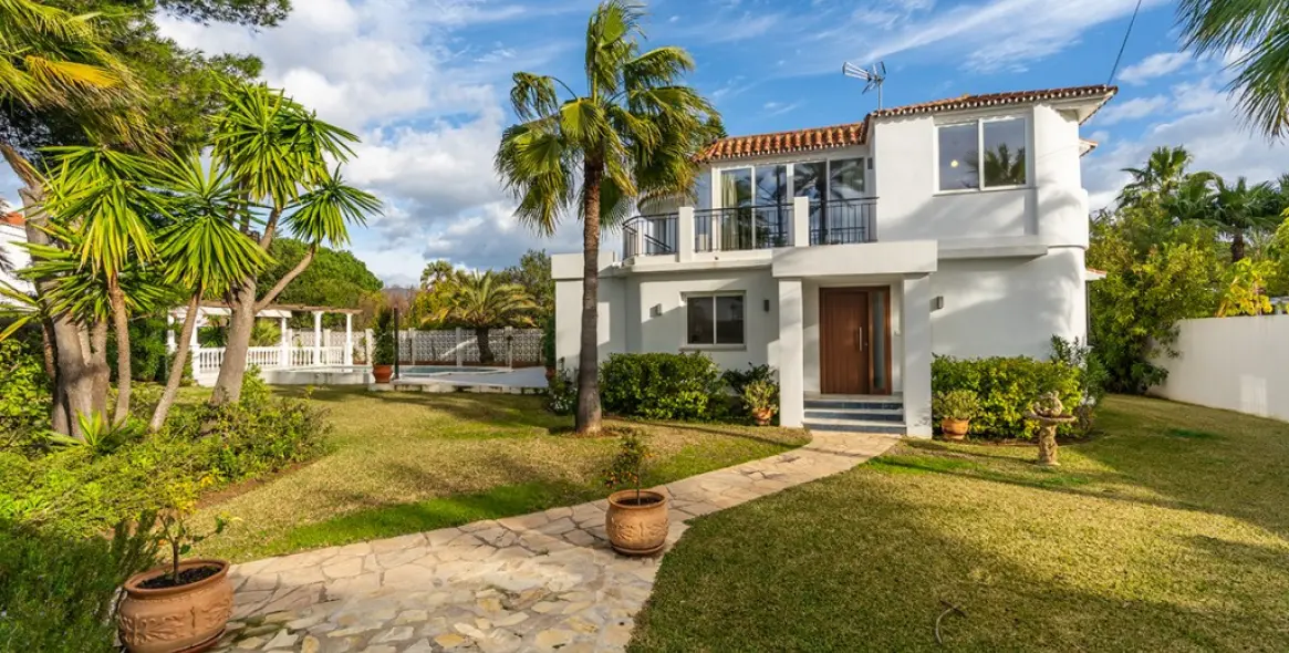 Venta de villa independiente en Marbesa 2