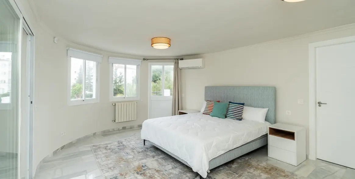 Venta de villa independiente en Marbesa 16