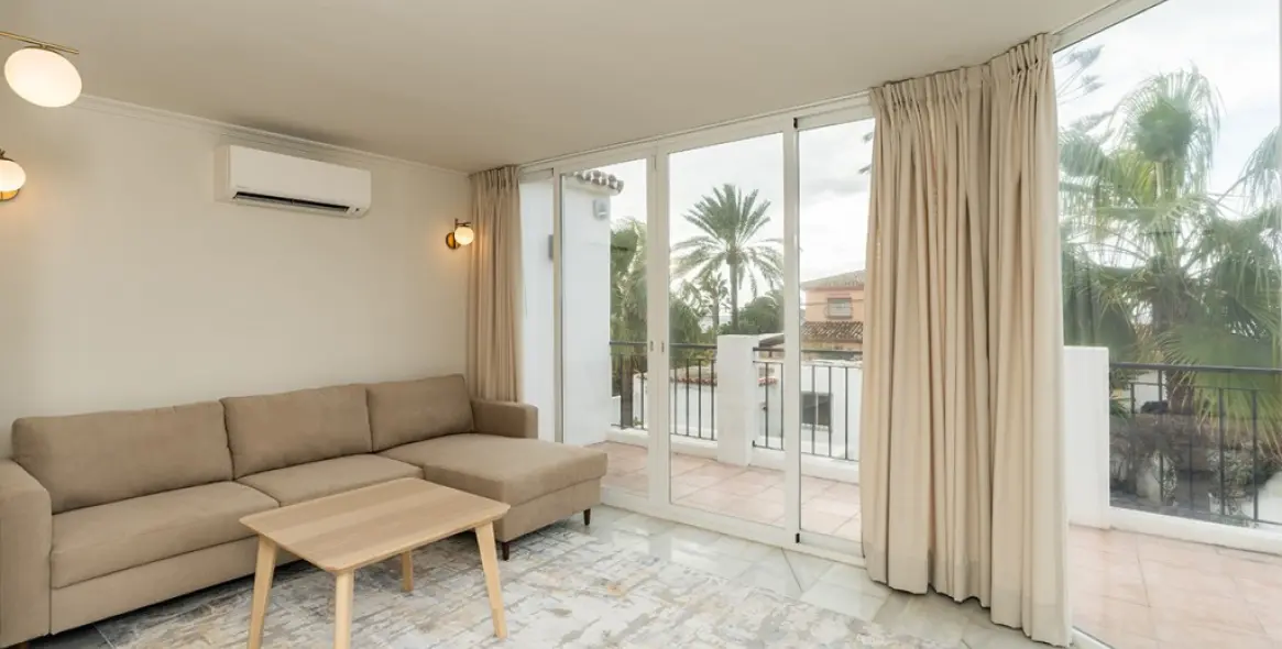 Venta de villa independiente en Marbesa 17