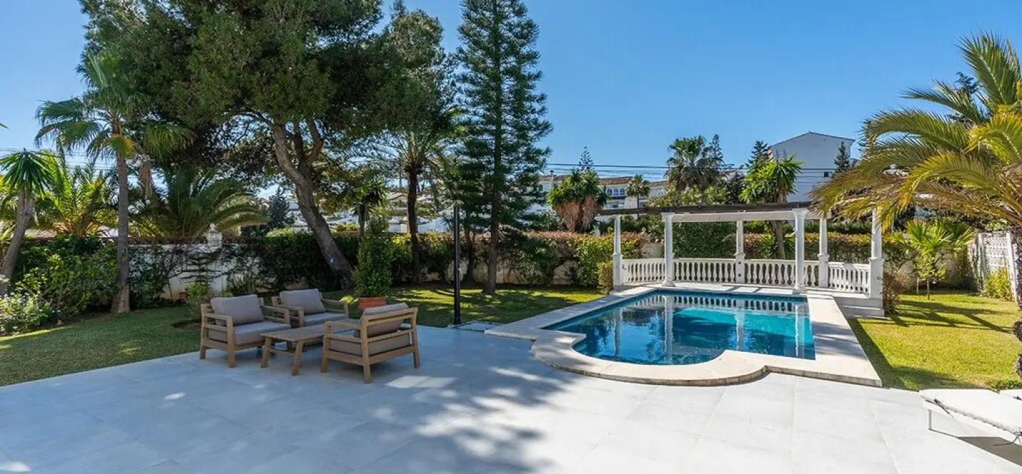 Venta de villa independiente en Marbesa 1