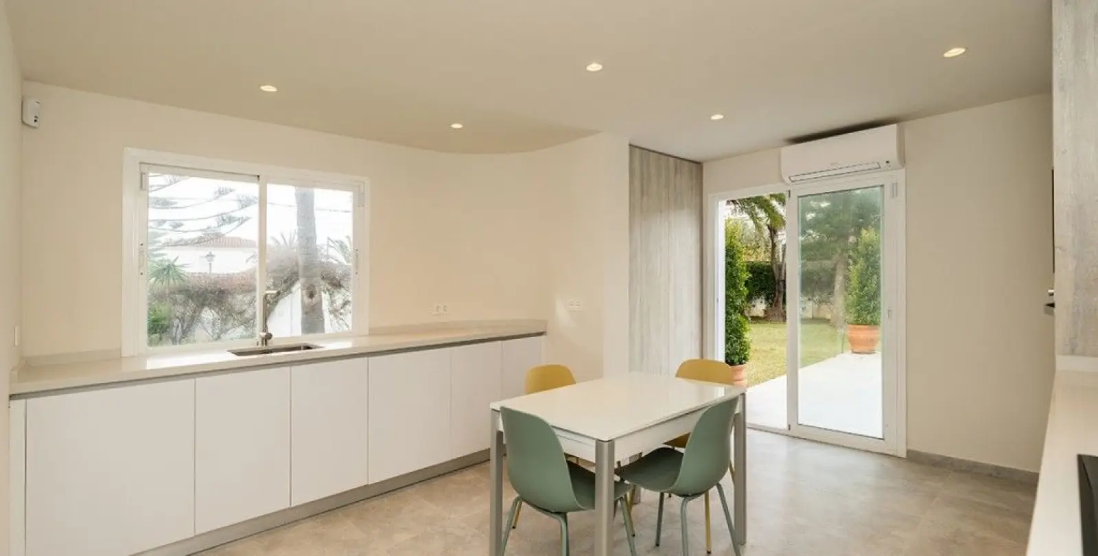 Venta de villa independiente en Marbesa 23