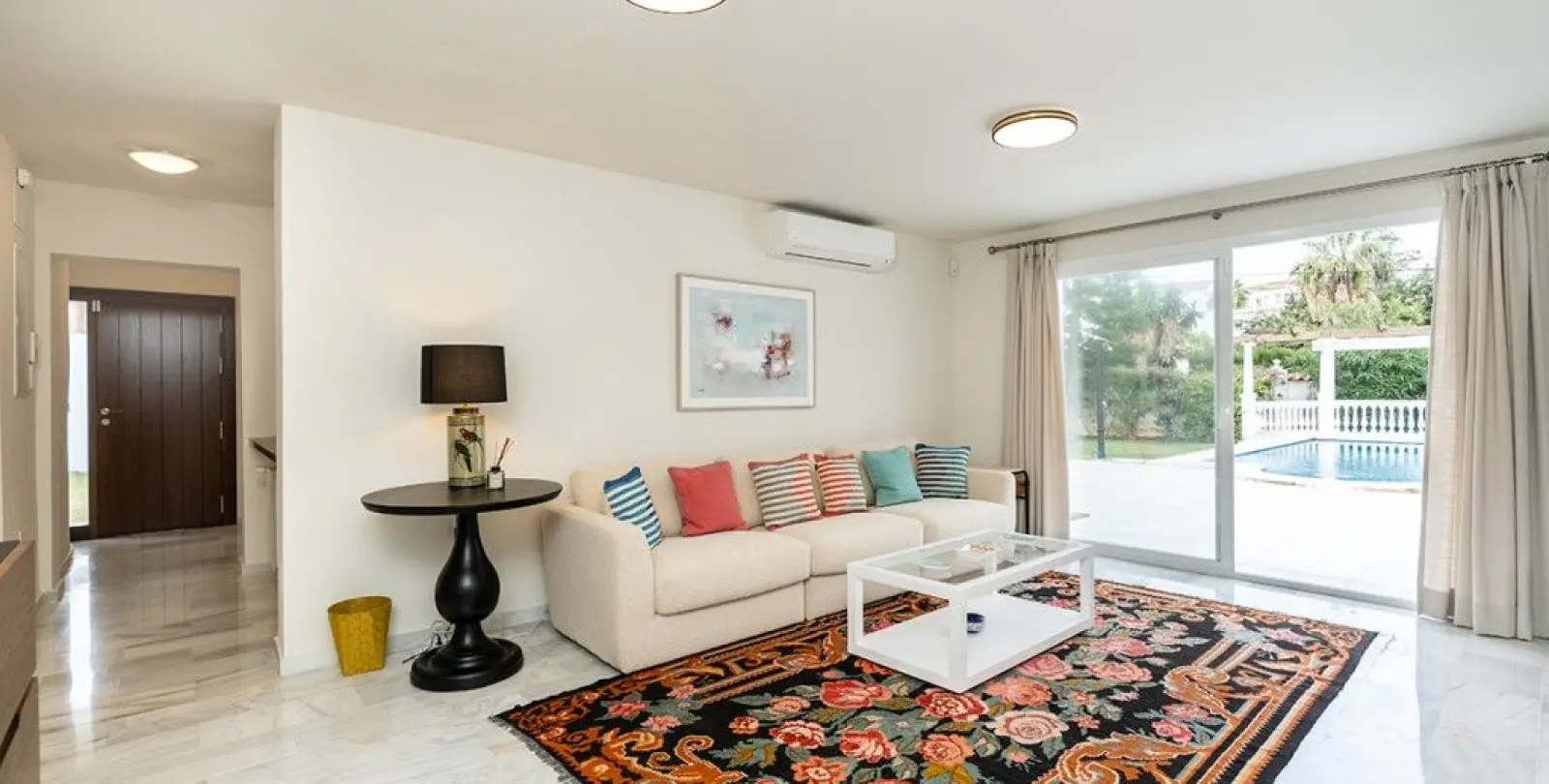 Venta de villa independiente en Marbesa 24