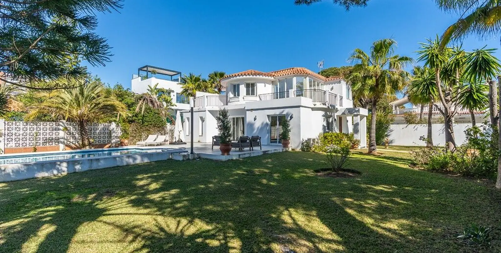 Venta de villa independiente en Marbesa 32