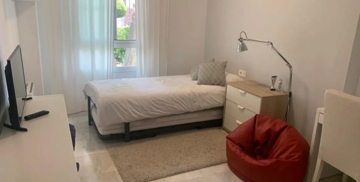 Краткосрочная аренда апартаментов на первом этаже в San Pedro de Alcántara 33