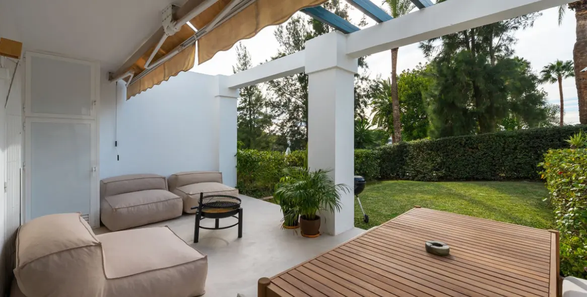 Продажа апартаментов на первом этаже в La Quinta 2