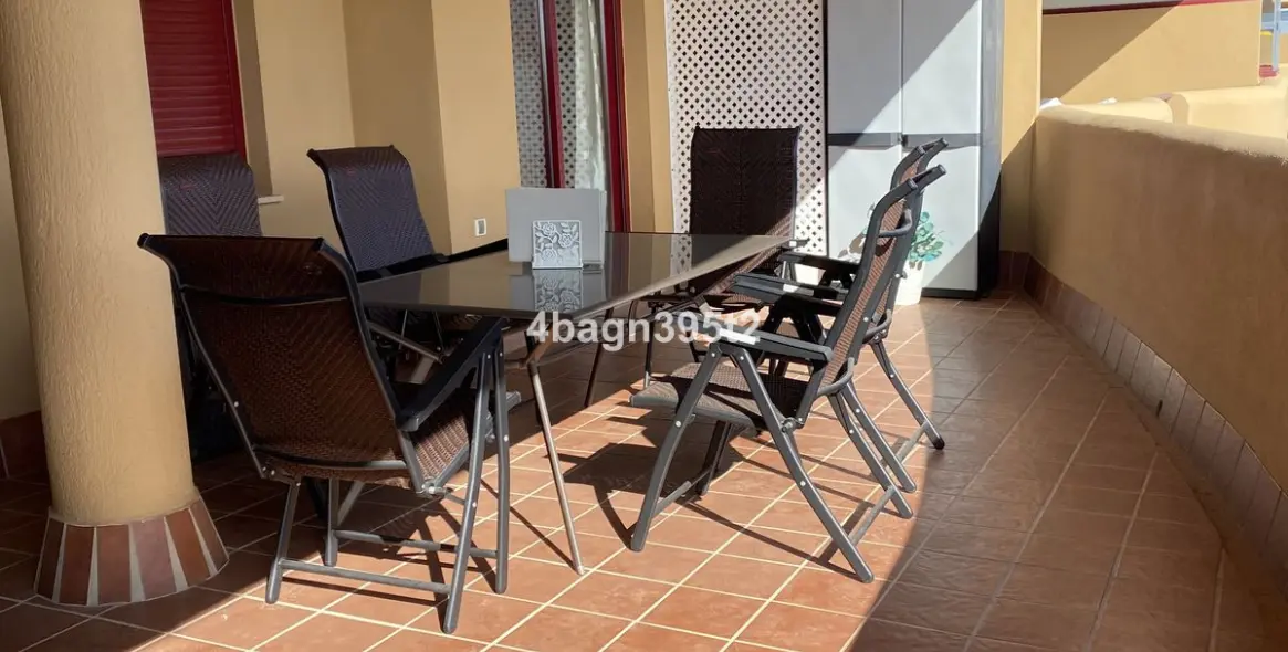 Sale of middle floor apartment in La Cala de Mijas 1