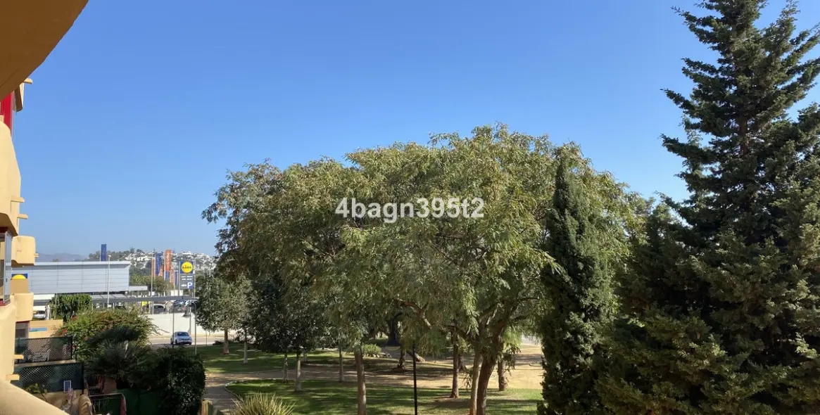 Sale of middle floor apartment in La Cala de Mijas 6