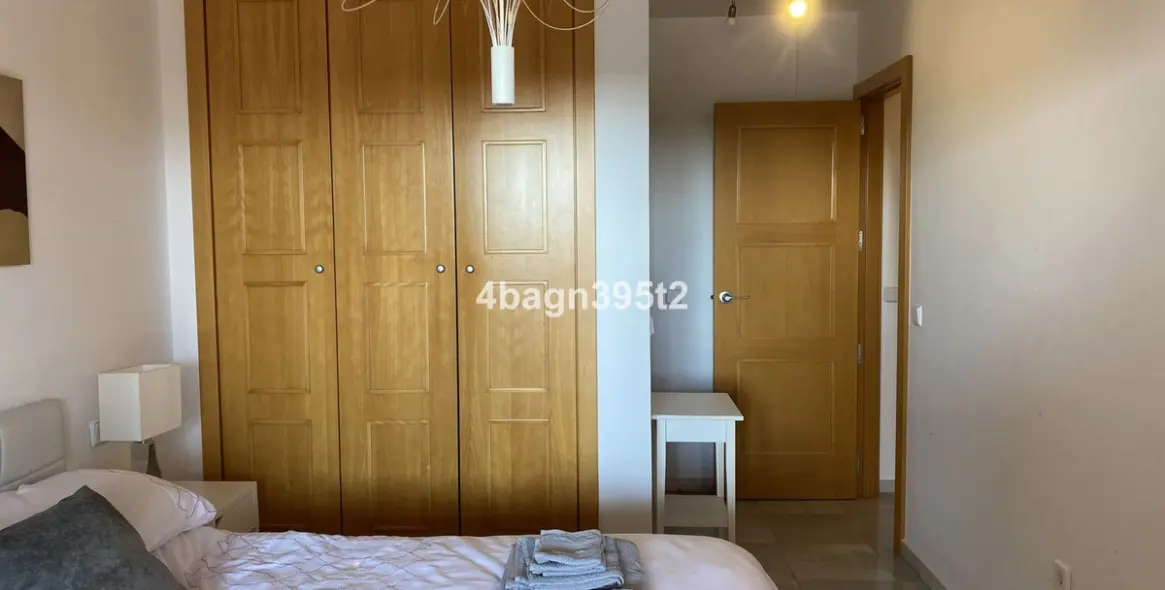 Sale of middle floor apartment in La Cala de Mijas 9
