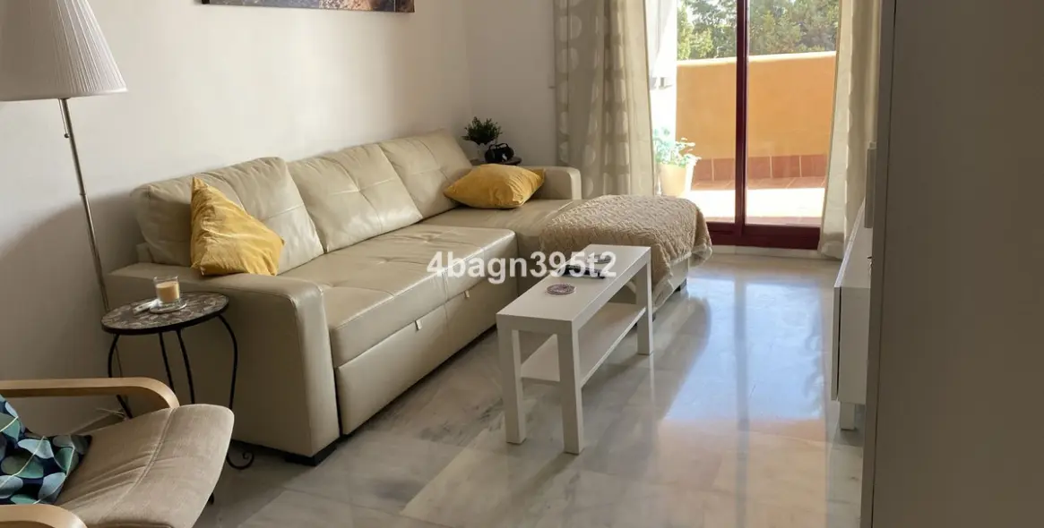 Sale of middle floor apartment in La Cala de Mijas 16