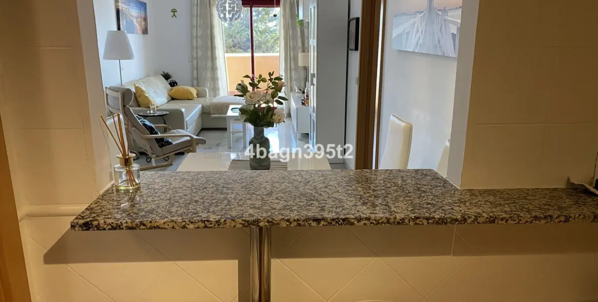 Sale of middle floor apartment in La Cala de Mijas 17