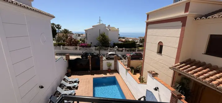Sale of detached villa in Nerja 4