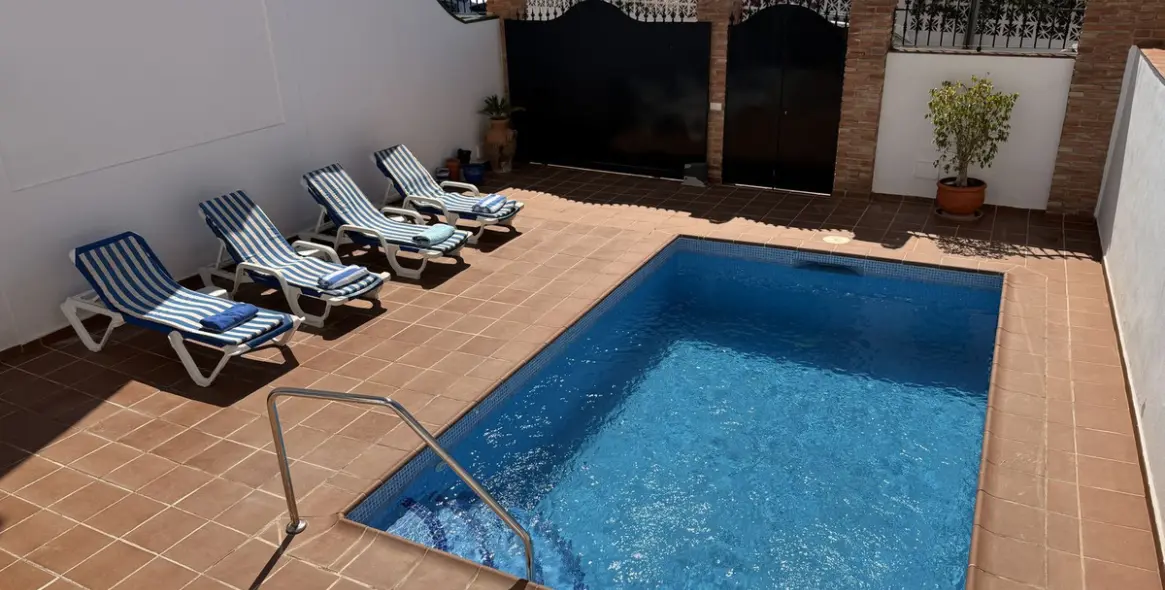 Sale of detached villa in Nerja 10