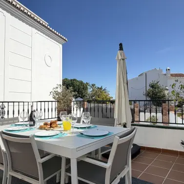 Sale of detached villa in Nerja