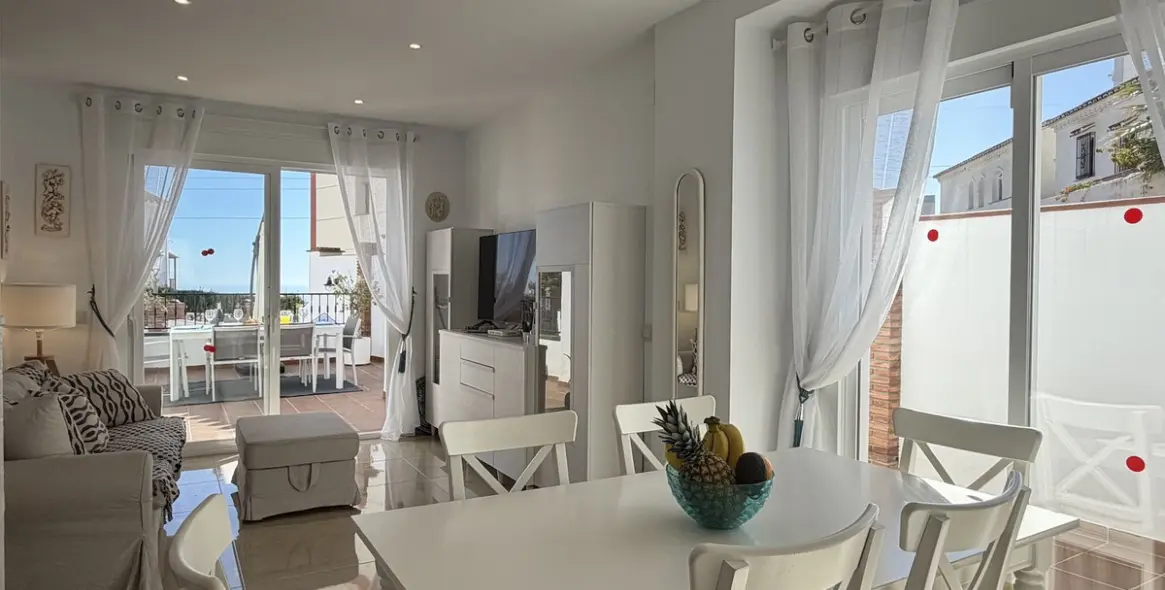 Sale of detached villa in Nerja 11