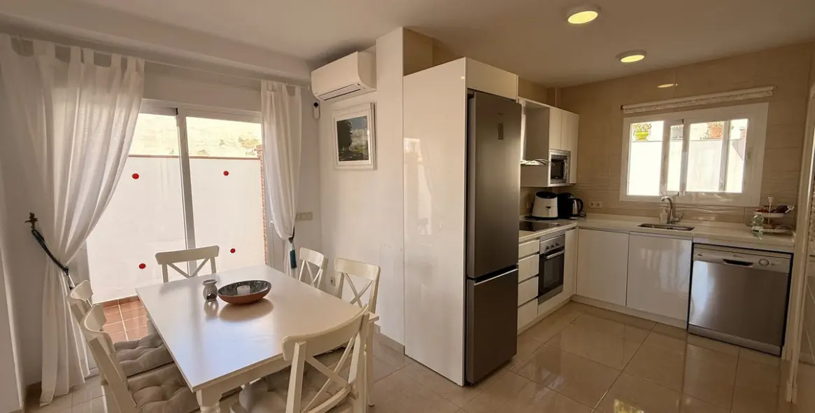 Sale of detached villa in Nerja 13