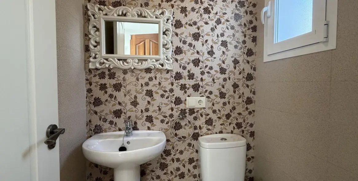 Sale of detached villa in Nerja 16