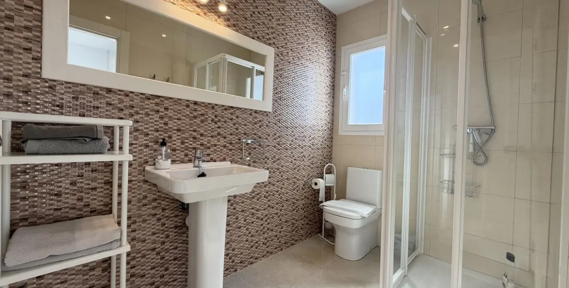 Sale of detached villa in Nerja 23