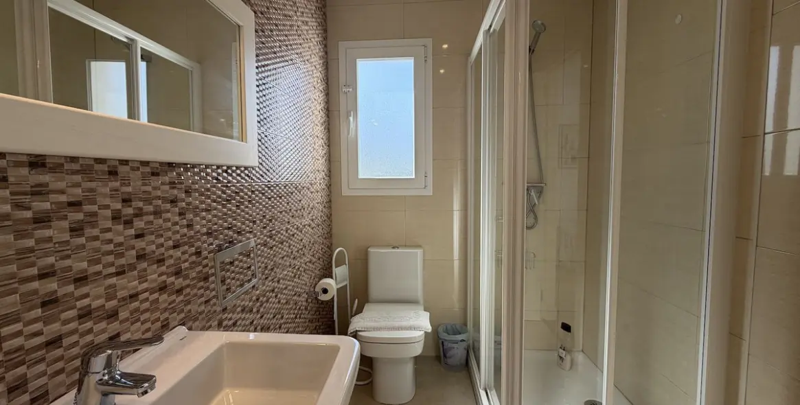 Sale of detached villa in Nerja 24