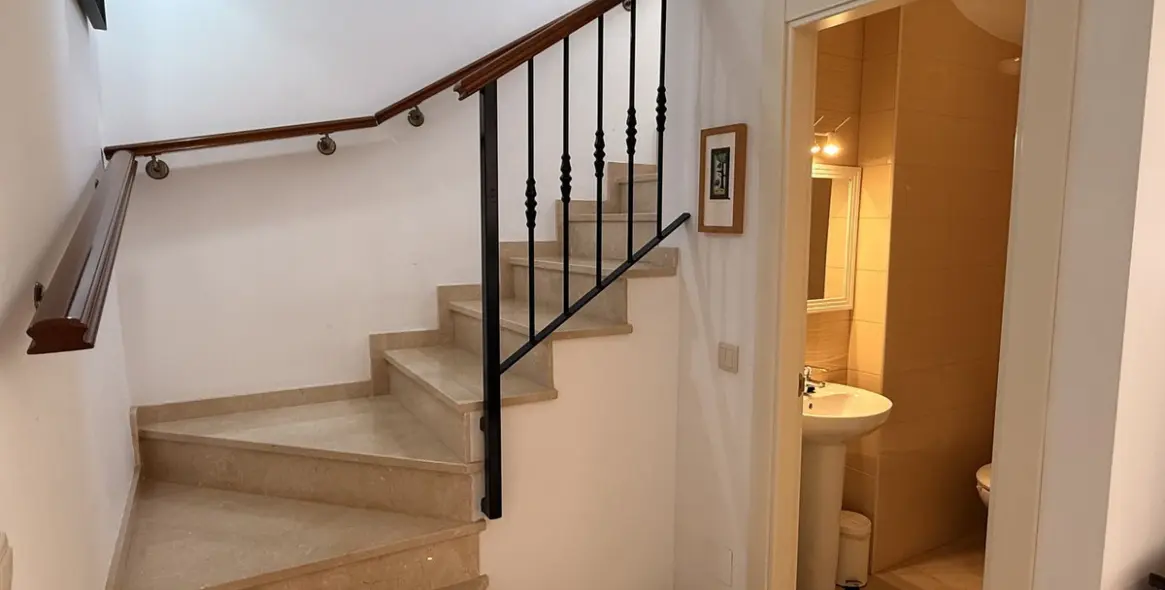 Sale of detached villa in Nerja 25